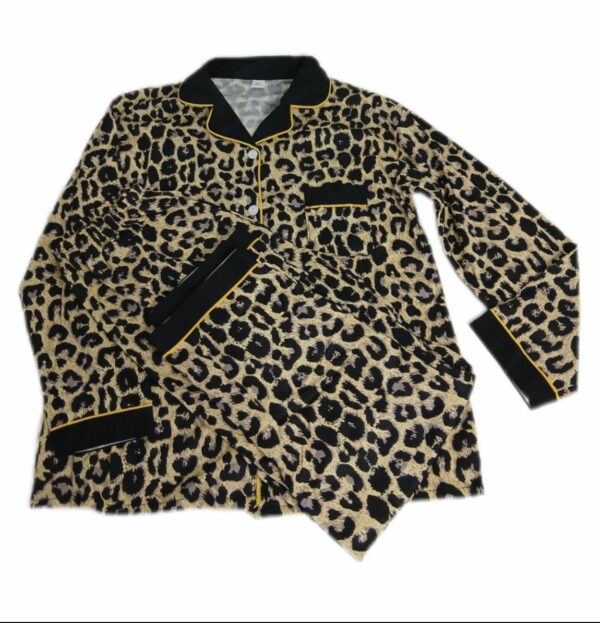 Pyjama met panterprint